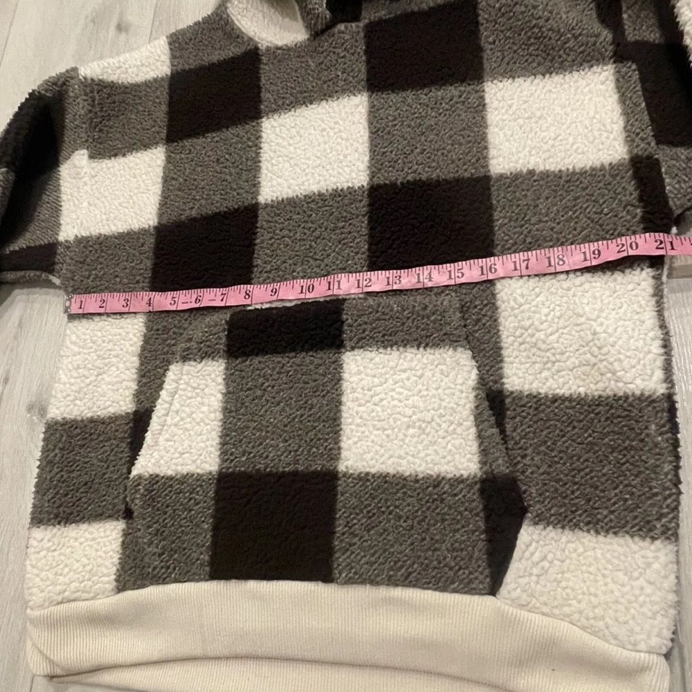 AMERICAN EAGLE Sherpa Fleece Black White Grey Checkered Pullover Hoodie M - Picture 6 of 9
